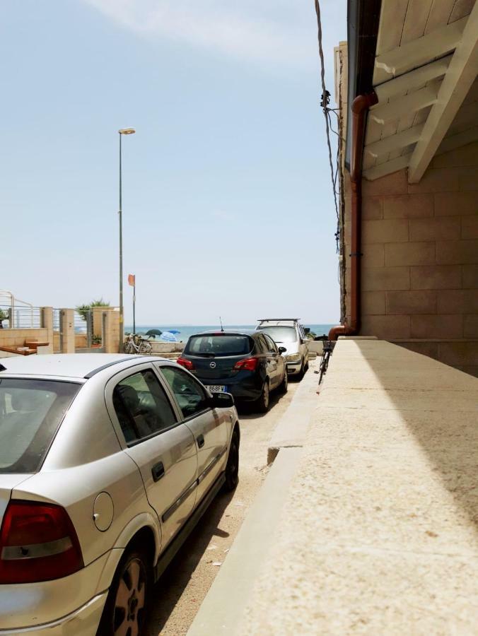 Casa Vacanze Sonia Torre Lapillo Kültér fotó